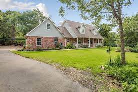 12313 Hopes Creek Rd College Station Tx 77845 With Images College Station House Styles House