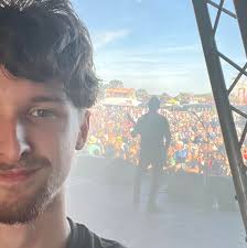 Any recommendations for LED beam fixtures?