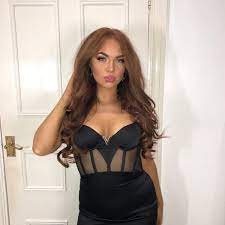 Demi found fame after walking into the love island villa in january 2020. Demi Jones Love Island Height How Tall Is Demi Jones From Love Island Demi Love Wedding Hair Colors Demi