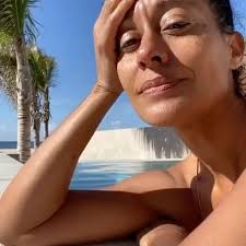 Dani Washington Travel+Wellnes (@rogueexperiences) • Instagram photos and  videos