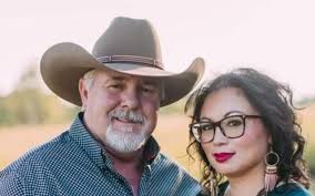 World's Shortest St. Patrick's Day Parade aims to set shortest wedding  record