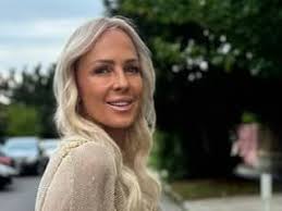 Je to parochňa? Rozkošná Heather má hlavu plnú vlasov