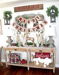 Whether you're seeking outdoor christmas decorating ideas for your house, simple ideas for any room or diy decorations, we're certain you'll find an idea on this list that sparks inspiration. 25 Warm And Welcoming Christmas Decorated Entryway Ideas