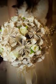 My favorite book of harry potter series is 'harry potter and the chamber of secret'. This Bouquet Is A Gorgeous Tribute To Harry Potter Bridalguide