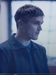 The Tunnel William Ash looks great in a suit 😘 should be showing