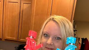 Amazon.com: Worlds Smallest Magic 8 Ball