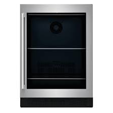 Large capacity provides ample space for wine and other entertaining needs. Electrolux Undercounter Beverage Centre 5 1 Cu Ft 24 In Stainless Steel Ei24bc15vs Rona