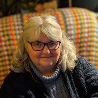 The Shooting in the Shop (Fethering, #11) by Simon Brett