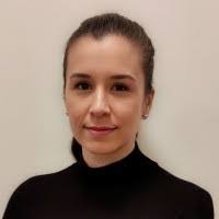 Linda Nitz's Instagram, Twitter & Facebook