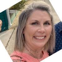 Jennifer Passmore's Instagram, Twitter & Facebook