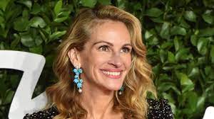 Julia Roberts Took a Break from Rom-Coms Because the Right Script Didnt  Exist | Vanity Fair