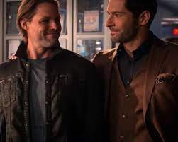 Lucifer volta para o subterrâneo com o coração pesado, mas não demora muito para que os caminhos dele e de seu grande amor chloe se cruzem novamente. Resumen De Lucifer Temporada 5 Episodio 6 Blueballz Recomendaciones De Series Para Maniacos