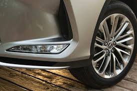 Lexus akhirnya mengumumkan harga mpv mewah mereka lexus lm, untuk pasar thailand. New Lexus Rx 300 Goda Konglomerat Indonesia Harga Rp 1 4 M Halaman All Kompas Com