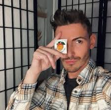 Everybody welcome Liam Eidenire as an admin to the group. Liam likes  evening walks in the park, cuddling, and chicken tenders and fries. Thank  you Liam! ￼