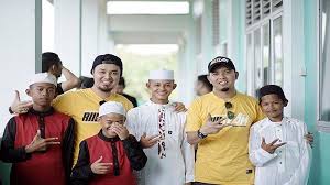 Gambar 8, tempat yang terpisah antara santri putra dan putri tidak membuat semangat belajar santri menurun, justru membuat mereka saling menghargai dan memulyakan. Riil Hijrah Muliakan Anak Yatim Dan Penghafal Al Qur An Melalui Program Santri Berani Tribun Pontianak