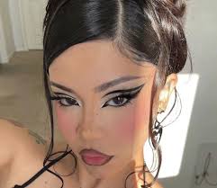 Daniela Valenzuela (danielaavalenzu)