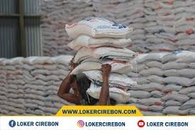 Temukan lowongan kerja gudang dan peluang kerja di cirebon yang ditemukan oleh loker.my.id. Lowongan Kerja Tukang Panggul Beras Kerja Beras