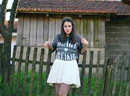 Check spelling or type a new query. De Unde Ne LuÄƒm Haine Arhiblog