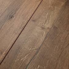 Revolution Wide Plank 8 X 51 X 12mm Oak Laminate Flooring With Images Oak Laminate