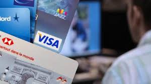 Vous pouvez en avoir une en vous adressant à votre banque ou à un établissement bancaire en ligne. Cambrai Un Routier Utilise La Carte Bancaire De Sa Societe Pour Regler Ses Depenses Personnelles