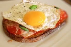 Recette De Tartine Express Jambon Tomate Et Oeuf Recette Recette Tartine Recette Tartine Salee