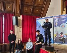 Obraz: Bądź świadomy oszustw