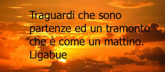 Ogni onda del mare ha una luce differente, proprio come la bellezza di chi amiamo. Frasi Tramonto Canzoni Frasi Belle Di Canzoni Sul Tramonto