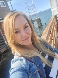 My face at almost 50. No filters, fillers or fake anything : r/Faces