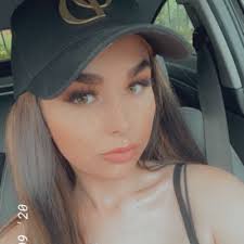 Fern lewis (@fernielew)