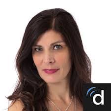 Stephanie Canipe's Instagram, Twitter & Facebook