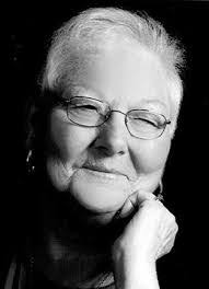 Bonnie Norris's Instagram, Twitter & Facebook