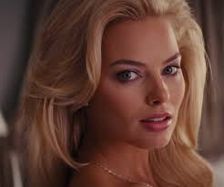 Margot Robbie In 'The Wolf Of Wall Street' (2013) 🥵
