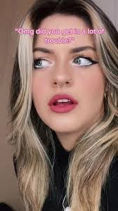 Valerie Peach's Instagram, Twitter & Facebook