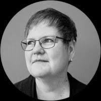 Esther Clair's Instagram, Twitter & Facebook