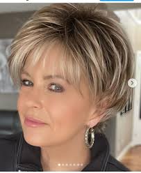 Suzan Jones (suzanjones)