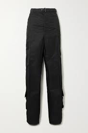 Pratique et robuste, le pantalon treillis militaire sert surtout pour les activités en plein air : Noir Pantalon Treillis Droit En Gabardine De Satin Bottega Veneta Net A Porter