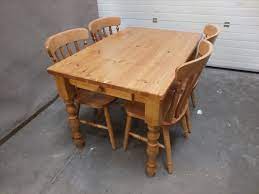 Available in a range of sizes, our kitchen and dining room tables can seat as few or as many as you like—from the cozy table tucked in the corner of your kitchen to the extension table with leaf that easily seats up to ten guests. Farmhouse Pine Dining Kitchen Table Honey Lacquer Bespoke Available Buy Online