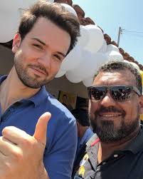 Desta vez quem vai contar como foi o Na Estrada é você! Se estava em alguma  das 12 cidades que visitamos e tirou alguma foto comigo, posta aqui e me  ajude a