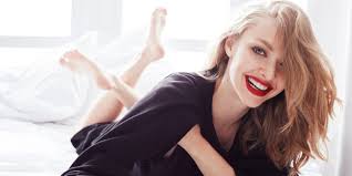 Amanda seyfried has another netflix movie on the way! Amanda Seyfried Beauty Interview