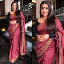 लेकिन आज हम आपको top bollywood actresses की कुछ images दिखाने जा रहे हैं, जो indian saree में बेहद खूबसूरत नज़र आ रही हैं। Which Indian Actresses Look Extremely Hot In A Saree Quora