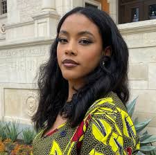 Jewell Humphrey's Instagram, Twitter & Facebook