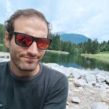 hi, i think i found a bug in the recording function. recording in 4 tracks  at 24bit, after more than an hour the recording skips a few seconds. the  tracks do not