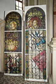 People are at the centre. Zeitgenossische Fenster In Alten Kirchen Monumente Online