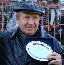 El ex entrenador de central, river, ferro y gimnasia fue ingresado en el sanatorio los arcos, con pulmonía, neumonía y fiebre. Gallardo Comparado Con Una Gloria Del Futbol Argentino Se Parecen El Crack Deportivo