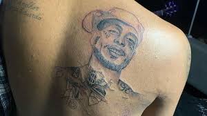 Biografia, idade, equipe, melhores gols e vídeos, lesões, fotos e muito mais em besoccer. Mc Brinquedo Faz Tatuagem Em Homenagem Ao Amigo Mc Kevin Istoe Independente