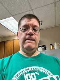 Live jollier, work union!