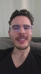 Las infidelidades no empiezan de golpe. Empiezan con pequeñas señales…  Cuidado dónde te metes. ¿Cual es tu opinión y tu historia al respecto? De  fondo mi canción "Contigo o Con Nadie" #señales ...