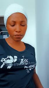 Nimesimama Lyrics by Edith