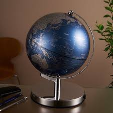Amazonsmile 8 Illuminated World Globe With Usb Cable Designed In Japan Fassionable Interior Object Gold Office Products World Globes Globe Design