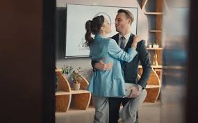 Sen çal kapımı dizisinde eda ile serkan'ın başından geçen tatlı aşk hikayesi ekrana taşınmıştı. Sen Cal Kapimi Deniz Sen Cal Kapimi Season 1 Episode 30 Dizilah Sen Cal Kapimi Dizisinde Sarp Can Koroglu Karakterini Canlandiran Deniz Karsu Kimdir Abdulmusawwiralqodri